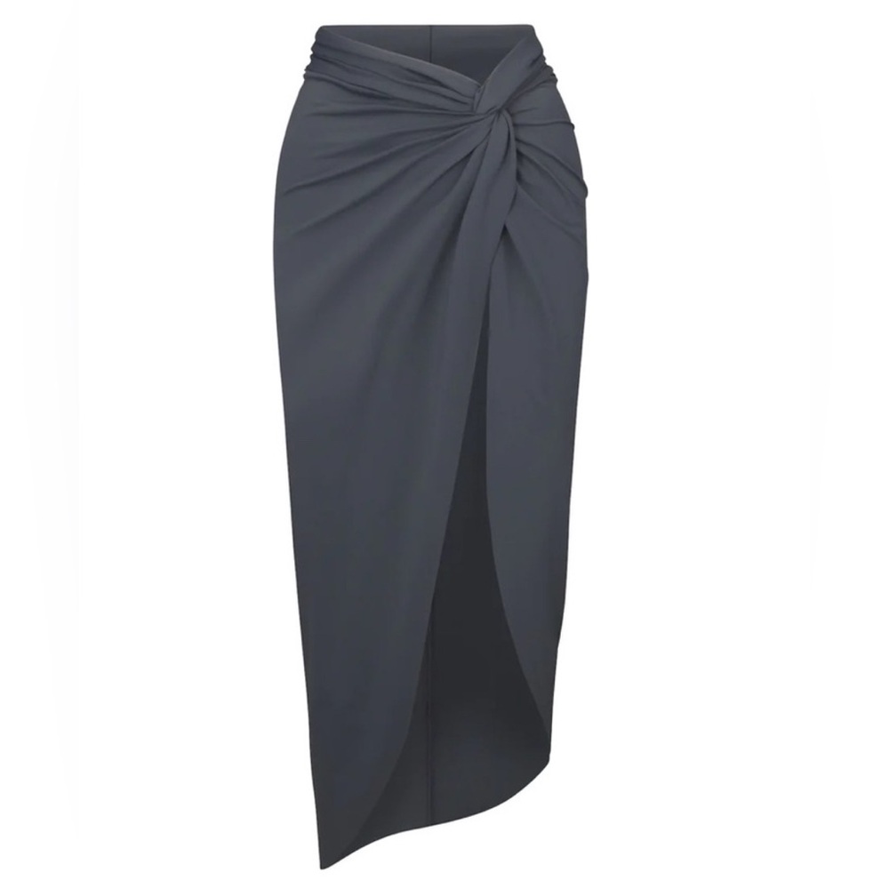 Skims🏖️Recycled Swim Sarong Skirt (cover up style!)– Size Medium, Gunmetal, NWT!